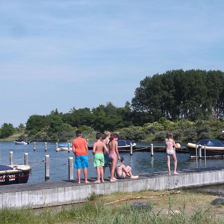 Comfortabel Vakantiehuis Aan Zee En Meer ! Kamperland Eksteriør bilde